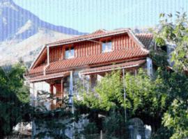 Hotel Galini，位于Vourgareli的酒店