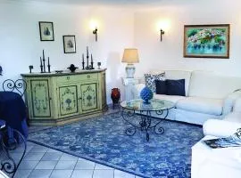 卡萨安娜​​卡普里魅力公寓