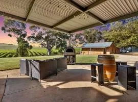 Norm's Vineyard Retreat
