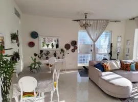 Home stay - ONLY FOR FEMALE GUESTS -ممنوع دخول الرجال