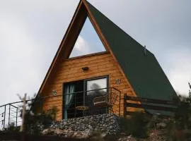 Cozy Glamping Cabin for Couples and Families