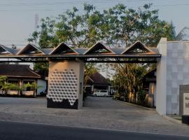 Hotel Minak Jinggo，位于Karangarjo的酒店