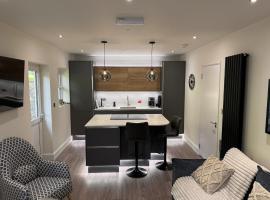 Field Apartment，位于道格拉斯的自助式住宿