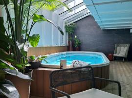 Hôtel Garrigae Villa La Florangerie - SPA & Piscine，位于斯特拉斯堡的酒店