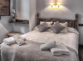 Vettonia Hotel Estanco，位于El Hoyo de Pinares的酒店