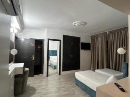 Hotel CRYSTAL BOULEVARD double，位于丹吉尔的酒店