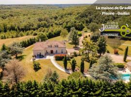 La maison de Gradille - Piscine，位于Lisle-sur-Tarn的酒店