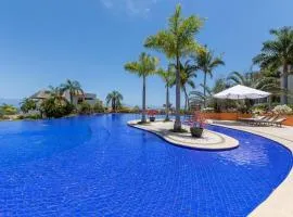 Ocean View Condo with Resort Pool & Beach