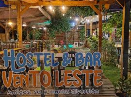 Hostel Vento Leste，位于邦比尼亚斯的酒店