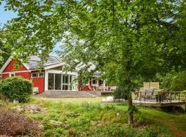 Nice Home In Ronneby With Jacuzzi