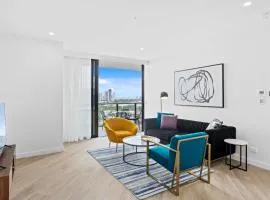 Luxury 2-Bedroom Apartment - Tryp Hotel