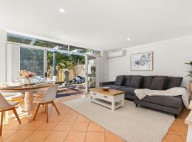 Greenheyes on Currambene by Experience Jervis Bay，位于赫斯基森的酒店