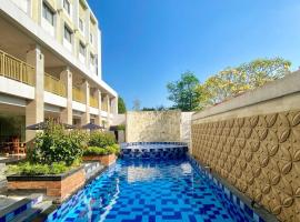Vrata Hotel Yogyakarta，位于Kalasan的酒店