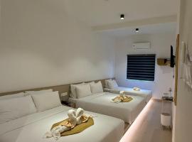 Swm hotel，位于玻璃市港口的酒店