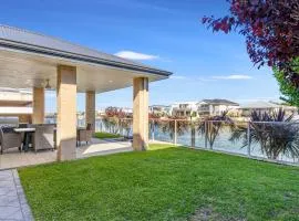 Windward Marina Retreat