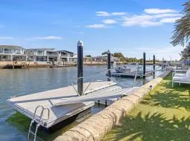 Windward Marina Retreat