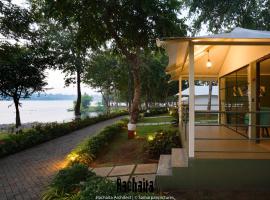 White Feather Resort Kauncha，位于锡尔瓦萨的酒店