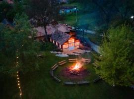 Valea Verde Retreat Transilvania，位于Cund的酒店