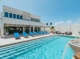 LUX 2BR Pool 5mins Beach Villa Ocean by Bocobay