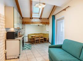 Appartamento Condominio Genziana，位于蒙克拉西科的酒店