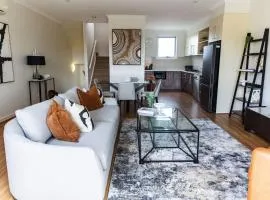 Harvey a Stylish and Spacious Retreat in a Prime Location