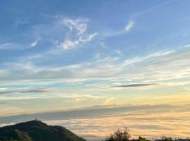 Tubburk glamping，位于Ban Sila的豪华帐篷