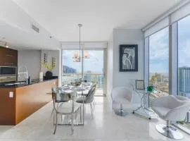 Wonderful 2/2 Condo at Icon Brickell With Pool