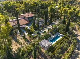 Corinthian Blue Retreat