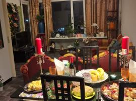 Um rasas bed and breakfast，位于Umm ar Raşāş的住宿加早餐旅馆