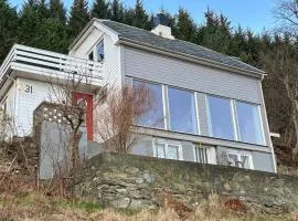 Cozy Home In Nerlandsøya Grunnkrets