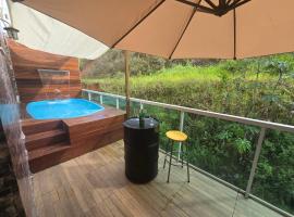 Apartamento com vista para piscina
