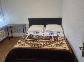 Cosy Room in a Flat，位于格伦兴的酒店