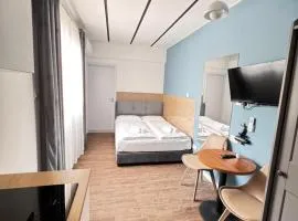 Modern Studio 7 private Kitchenette and Bathroom