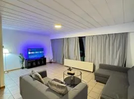 Appartement de Luxe Entièrement Rénové - Proche Aéroport de Bruxelles, Quartier Chic