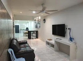 Air Putih Homestay 23