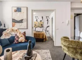 VAQUAY The Gilded Nook In Melbourne CBD