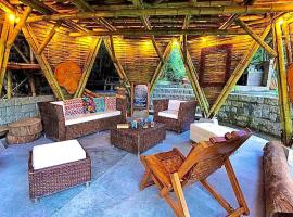 Cabaña privada Glamping via a termales，位于圣罗莎德卡瓦尔的豪华帐篷营地