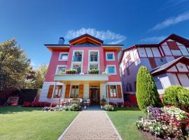 Apartaments Boutique la Torreta del Llac，位于普奇塞达的酒店