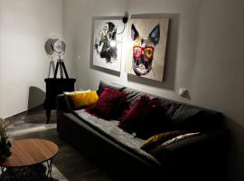 Studio confortable，位于日沃尔的酒店