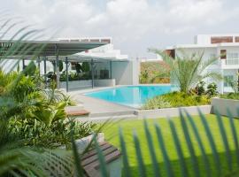 Accra Luxury Apartments at Loxwood，位于阿克拉的酒店