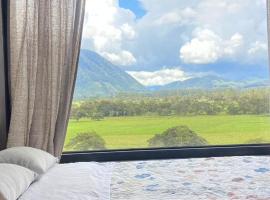 Cabaña2 con hermosa vista al valle，位于奥克萨潘帕的酒店