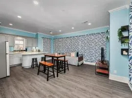 Spacious 1-BR Midtown Houston Apt with King Bed & Free Parking