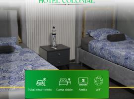 Hotel Colonial，位于Los Tres Ojos de Agua的酒店