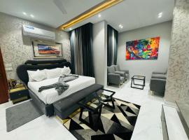 Multan Swiss Hotel，位于木尔坦的酒店