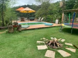 Sítio Recanto dos Lagos piscina sauna e churrasqueira