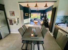 Gorgeous bungalow in Faithlegg, County Waterford，位于Stronghowʼs Bridge的别墅