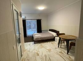 Апартаменти в центрі міста Безконтактне заселення 24-7，位于波尔塔瓦的带停车场的酒店