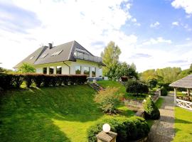 Jaunkrastmaļi，位于坎达瓦的酒店