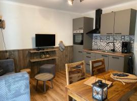 Appartement Brettljause Ferienhaus Fuenf Sinne，位于德布里阿赫的酒店