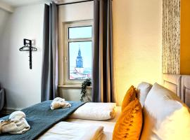 BohnApartments - Topfmarkt XXL Suiten - NEU in TOP Zentrumslage, Vollausstattung, WLAN, Parkplätze，位于伊尔梅瑙的酒店